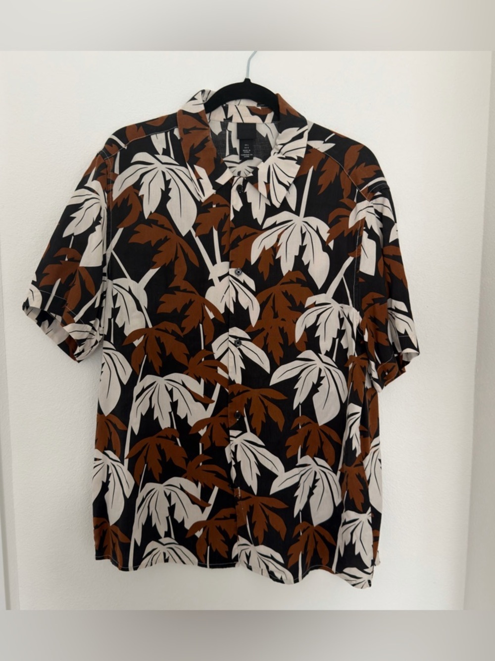 H&M Black Brown White Tropical Palm Print Button-Down Shirt Size L Men’s